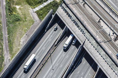 910680 Luchtfoto van de Leidsche Rijntunnel te Utrecht en de A2.
